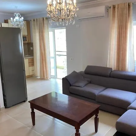 2 Bedroom In The Centre 公寓