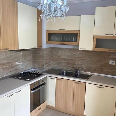 2 Bedroom In The Centre *