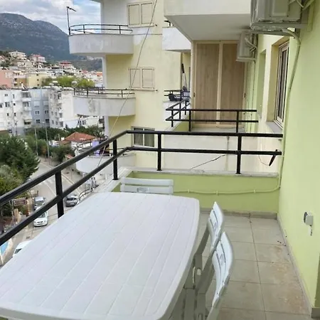 2 Bedroom In The Centre 希马拉